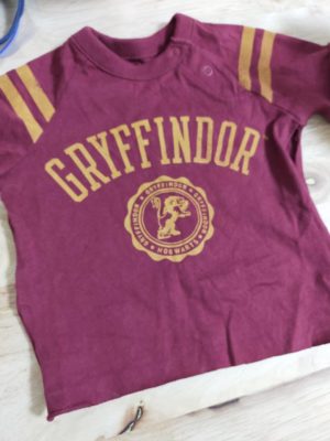 Tシャツ型に裁断したロンパース