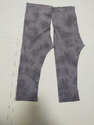 裾～股下部分を縫ったところ