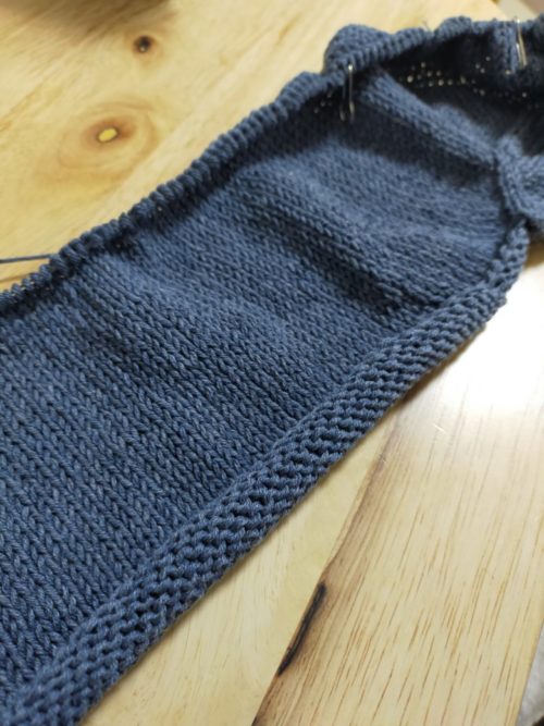 トップダウンセーター編みはじめ